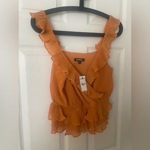 Super cute ruffle top